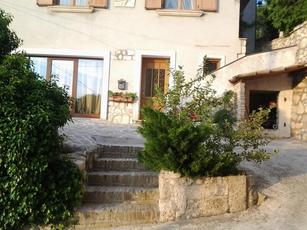 Casa Vacanze Il Castello Pescina Exterior foto